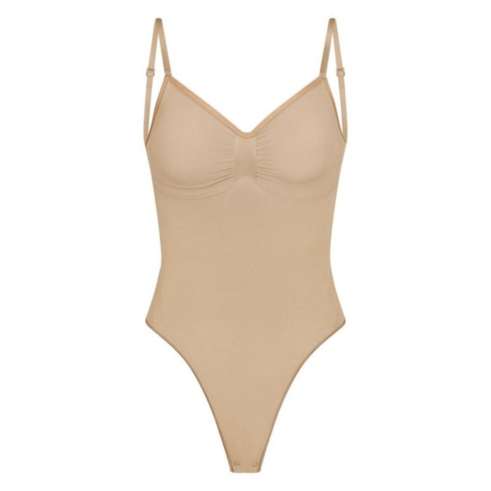 SKIMS SEAMLESS SCULPT Low Back Thong Bodysuit - Clay Size M NWT #0013